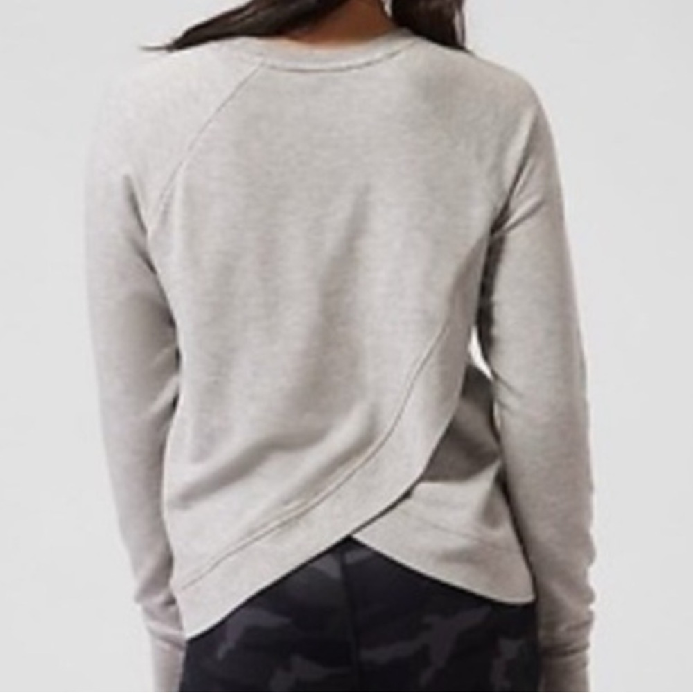 NWT Athleta Gray Cozy Cross Your Fingers Sweatshirt w/ Unstoppable Stretch band